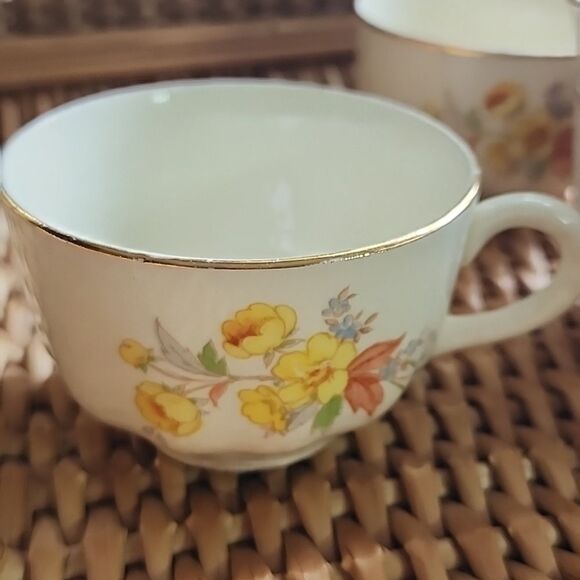 Vintage Lot Of 6 Homer Laughlin 'Susan' Pattern Yellow Floral - Picture 12 of 17